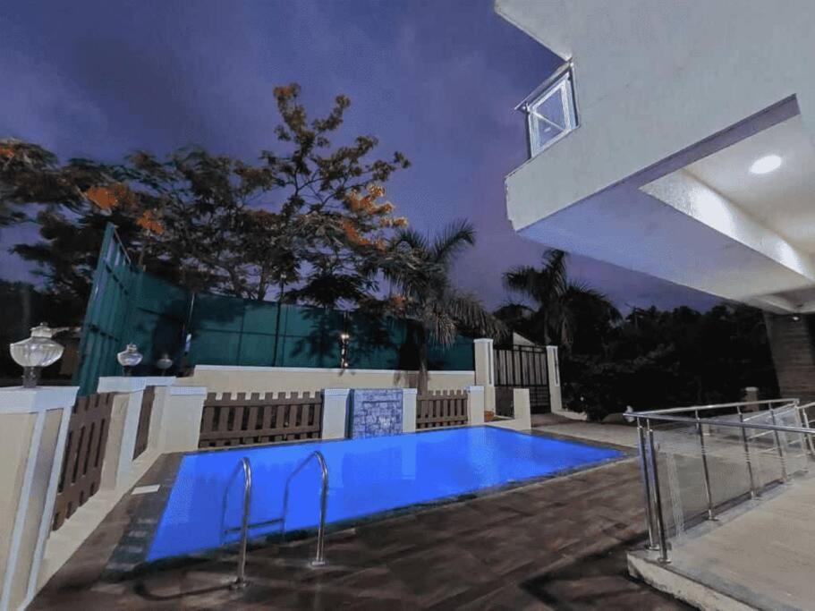 Leisure Villa Khandala  Экстерьер фото